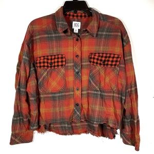 BDG Urban Outfitters Plaid Boxy Cropped Button Down Flannel Shirt 
Size Small